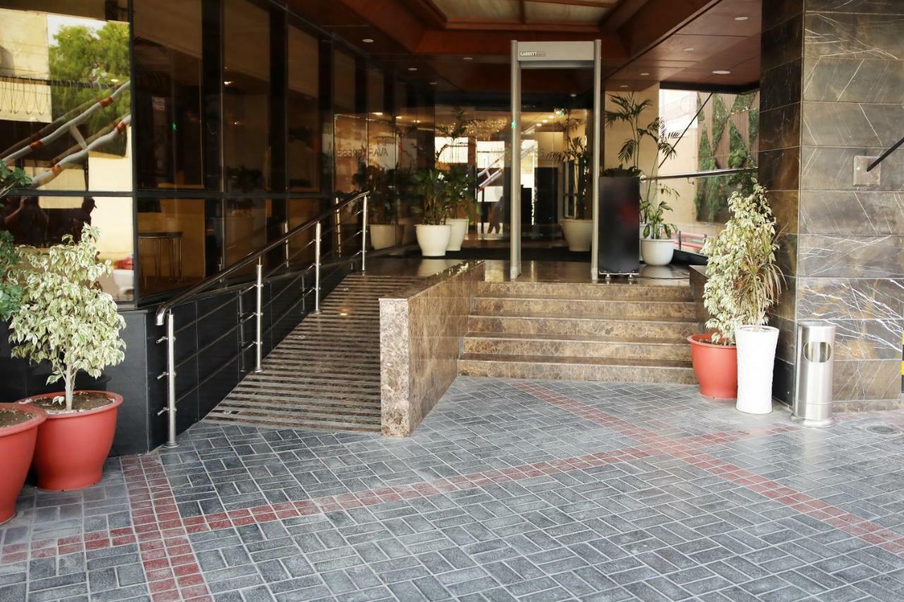 Avari Xpress Multán Exterior foto